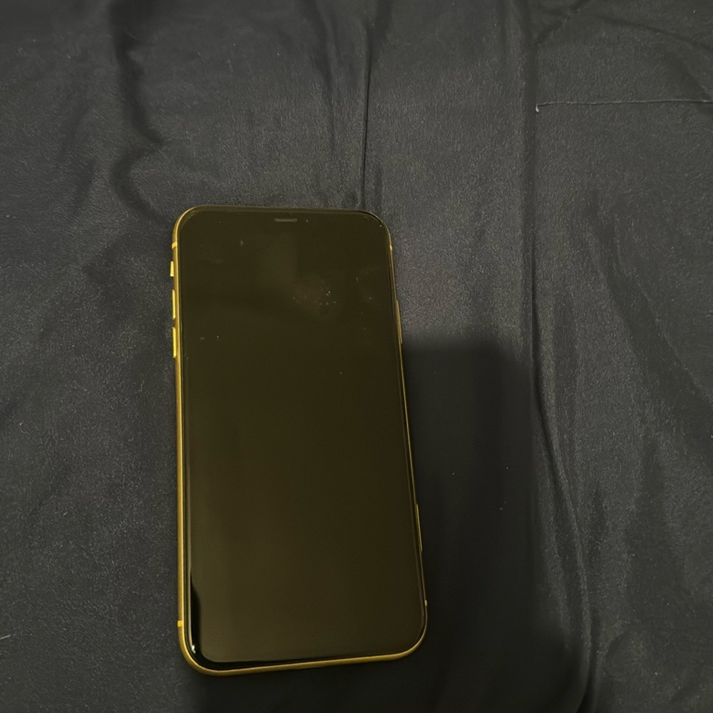 iPhone 11 for parts unlocked